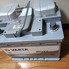 ドイツ製 VARTA バッテリー 560-901-068 A8(旧品番D52) AGM  バルタ シルバーダイナミック 560901068 輸入車用バッテリー L2の画像