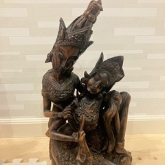 木彫りの置物の画像