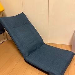 6/10までの投稿です。収納に困らない座椅子です。　