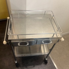 キャスター付き！スチール製ワゴン