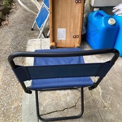 折りたたみイスの画像