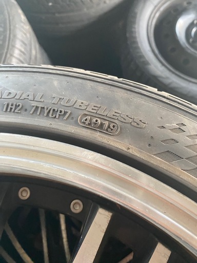 245/40R19 アルミ付き　