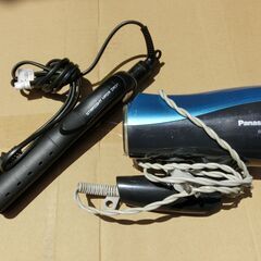 ■ Panasonic 1200W ドライヤー と ヘアアイロン...