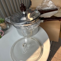 新品無水圧力鍋