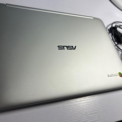 ASUS CHROME ノートパソコンの画像
