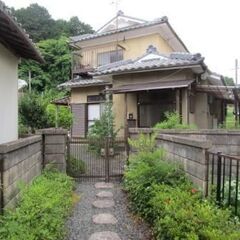 リノベーションにおすすめ◆路地奥で静かに佇む庭付き中古住宅