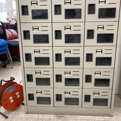 【ジモティー割引で最大15％OFF⭐️】 靴箱 24人用の画像
