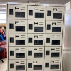 【ジモティー割引で最大15％OFF⭐️】 靴箱 24人用の画像