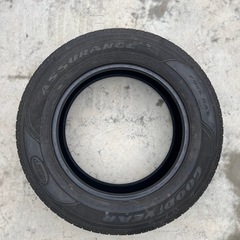 中古タイヤ組み換え込み225/65R17 102Hの画像