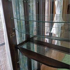 上ケ嶋木工　アンティーク調　飾棚　キャビネットの画像