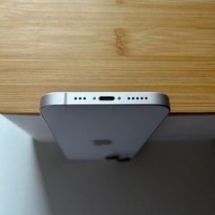 iPhone 14 256gb スターライト SIMフリー 画面ひび割れありの画像