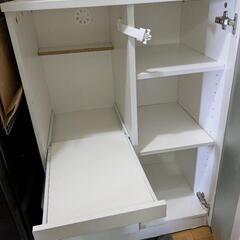 ニトリ レンジ台(フォルムN RE9060G WH）
の画像