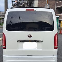 ハイエース　テールランプの画像