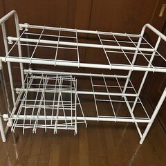 押入収納棚　縮めた状態で横１１４×奥行６６×高さ８６ｃｍの画像