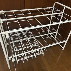 押入収納棚　縮めた状態で横１１４×奥行６６×高さ８６ｃｍ
