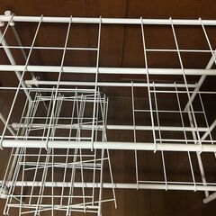 押入収納棚　縮めた状態で横１１４×奥行６６×高さ８６ｃｍの画像