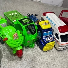 車のおもちゃの画像