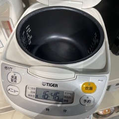 【ジモティー割】タイガー 2021年製 5合炊きマイコンジャー 炊飯器（ID988）の画像