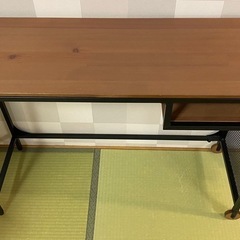 IKEA  フィエルボ　ラップトップテーブル　机　デスク　
イケア