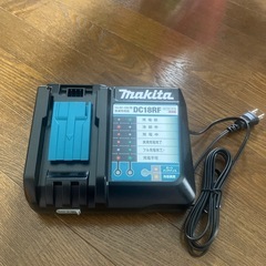 【新品】Makitaマキタ 純正 DC18RF 急速充電器 本体のみの画像