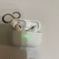 AirPodsもどきのBluetoothイヤホン
