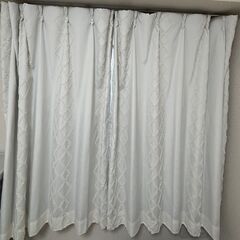 カーテン【中古】★同様のカーテンが2セットあります★