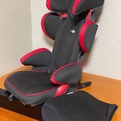タカタ　ジュニアシート　ISOFIX　　
