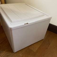 収納ボックスの画像