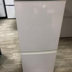【松本市引き取り限定】SHARPノンフロン冷凍冷蔵庫137㍑（2...