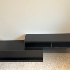 テレビボードの画像