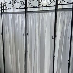 カーテン間仕切り