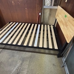 セミダブルベッドになります、の画像