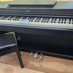 配達無料  YAMAHA 激可愛い ARIUS 電子ピアノ YDP-163R 19年購入(18年製) 激美品③
京都南販売STORE取扱商品
★京都南〜福知山
🏯東は→姫路〜大阪〜福知山
🍑西は→姫路〜鳥取市〜兵庫〜岡山まで配達無料 ★ジモティーが一番安い！
★ジモティーは設置までお手伝い
【簡単設置】
★ジモティーは即配達、納品可能！の画像