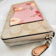 COACH長財布　花柄の画像