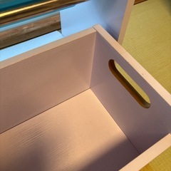 おもちゃ箱、本棚の画像