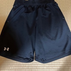 アンダーアーマー　ハーフパンツ
