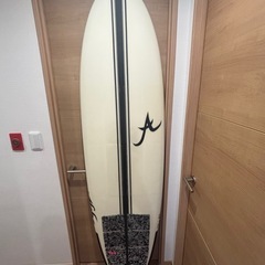 ALOHAサーフボード（フィン、リーシュ、ケース付）