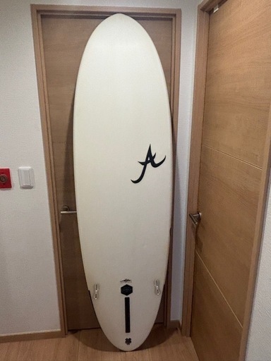 ALOHAサーフボード（フィン、リーシュ、ケース付）