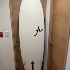 ALOHAサーフボード（フィン、リーシュ、ソフトケース付） ALOHAサーフボード（フィン、リーシュ、ケース付）