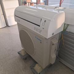 中古 2.5kw エアコン 2022年式 ダイキン工業  標準取付込みの画像