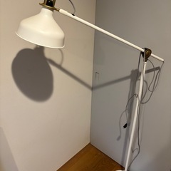 IKEAフロアランプ
