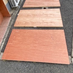 木箱のフタ　残り1枚　の画像