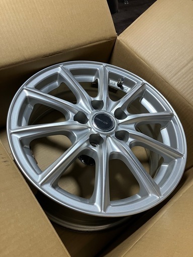 16インチアルミホイール４本