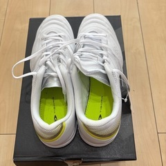 フットサルシューズ