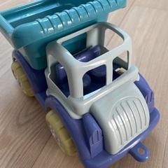 スリーコインズ　車のおもちゃの画像