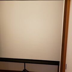 プロジェクタースクリーン 三脚移動式 100インチ ワイド 16...