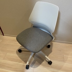 オフィスチェア　ニトリ