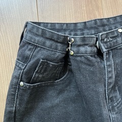ブラックデニムパンツ　Mサイズの画像