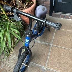 【0円！】まだまだ乗れる♪トイザらス購入の幼児用ストライダーお譲...