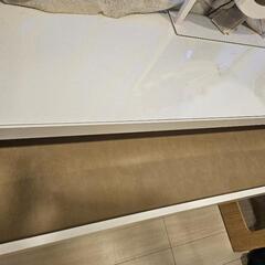 MALM デスクの画像